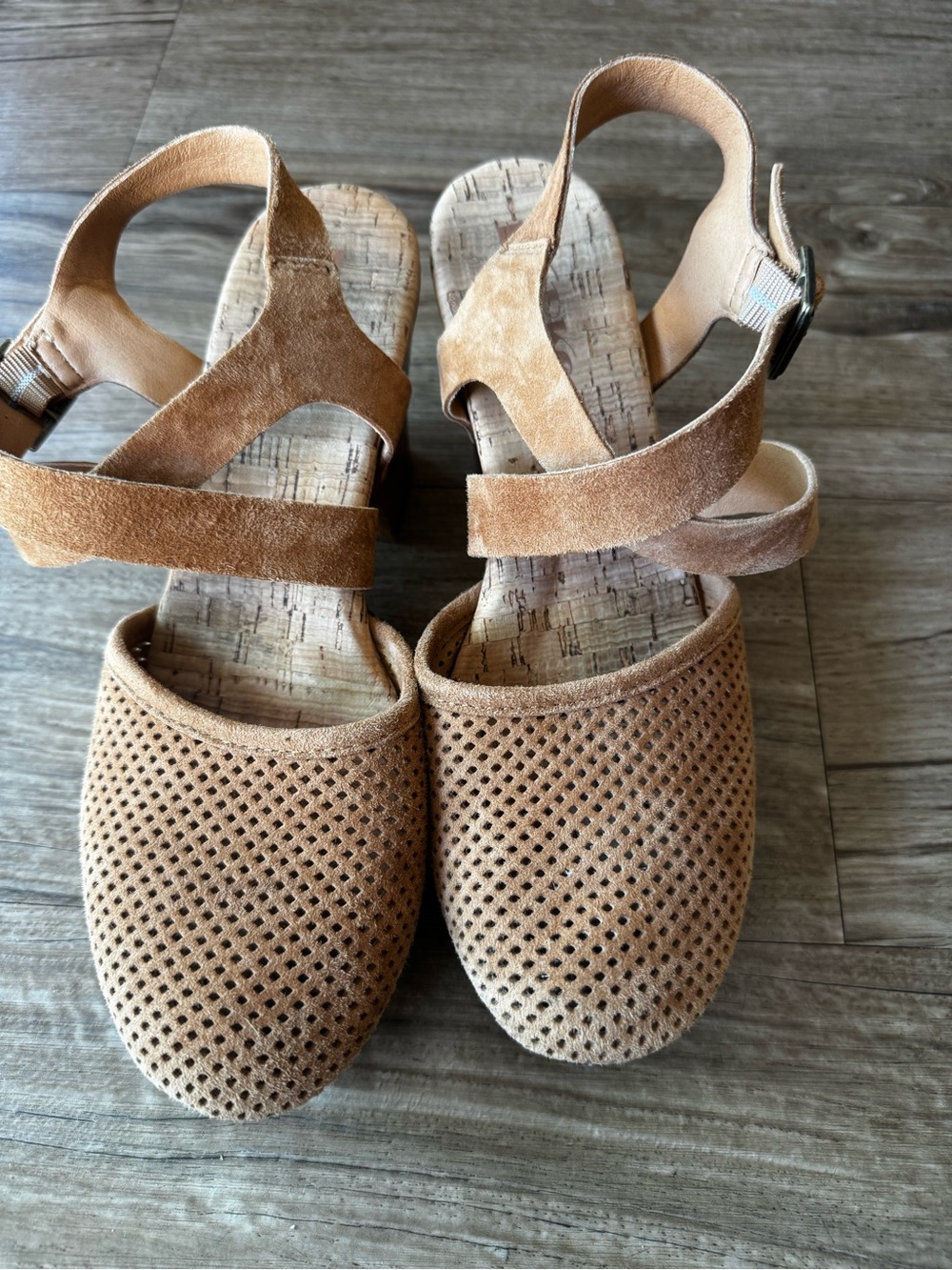 Korks lapra suede clogs camel  size 8